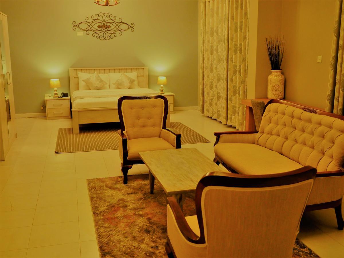 Ivory Castle Limited Hotel Kampala Ngoại thất bức ảnh