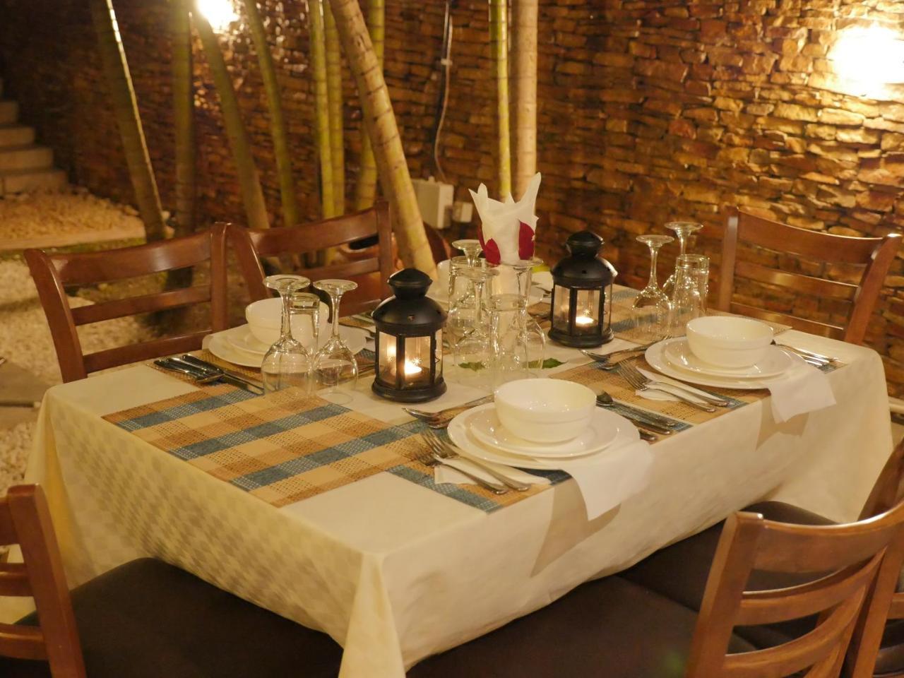 Ivory Castle Limited Hotel Kampala Ngoại thất bức ảnh
