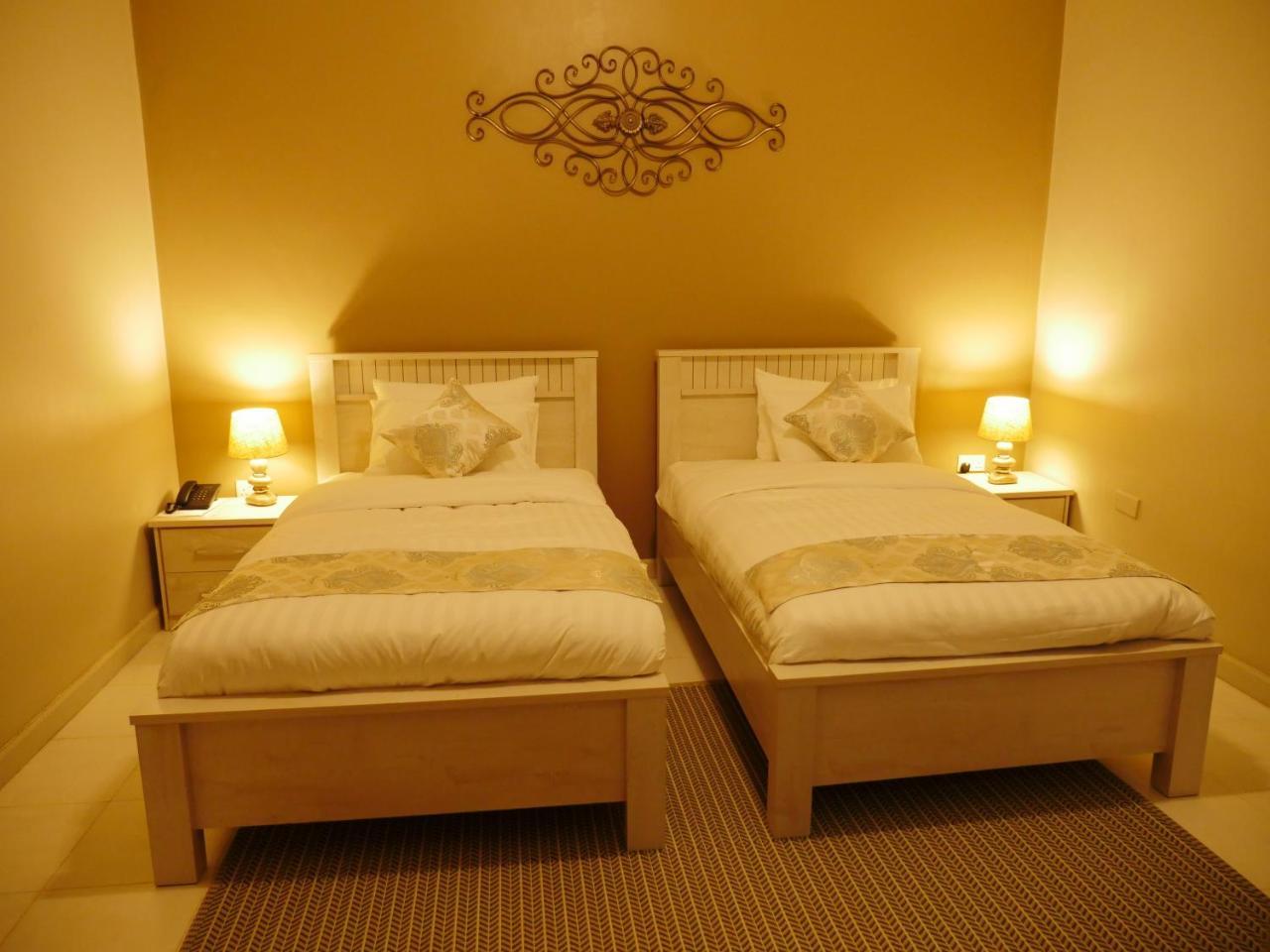 Ivory Castle Limited Hotel Kampala Ngoại thất bức ảnh